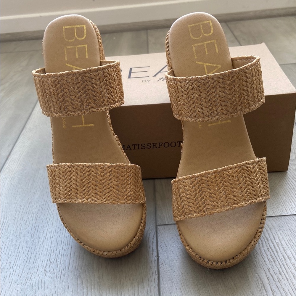 Matisse Tan Double Strap Sandals with Platform Sole